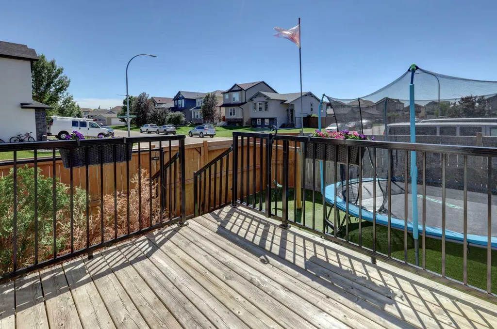5 Covecreek Mews NE Calgary AB T3K0V8