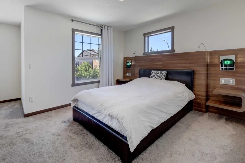 5 Covecreek Mews NE Calgary AB T3K0V8