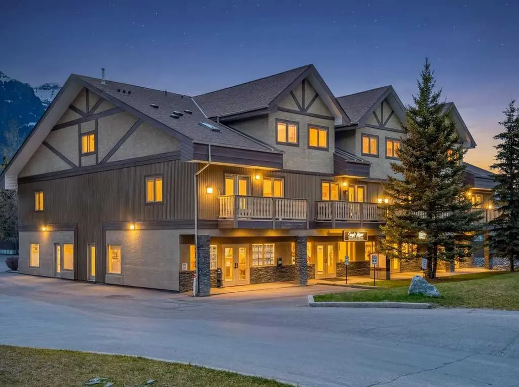 512 Bow Valley Trail Canmore AB T1W 1B6