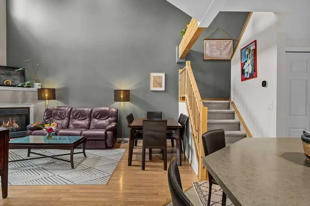 512 Bow Valley Trail Canmore AB T1W 1B6