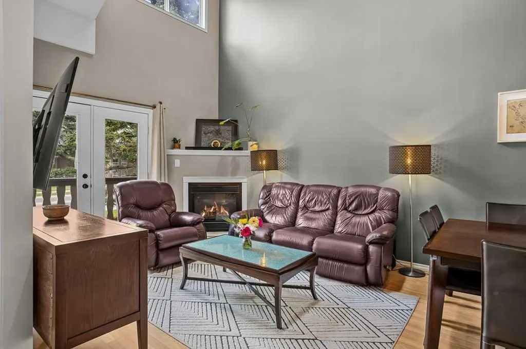 512 Bow Valley Trail Canmore AB T1W 1B6