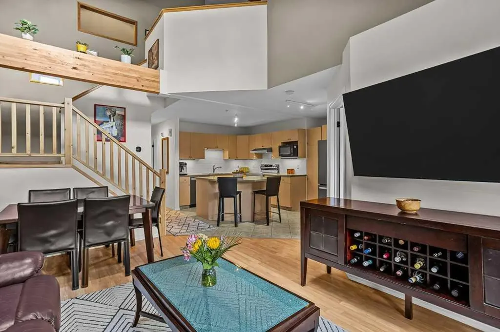 512 Bow Valley Trail Canmore AB T1W 1B6