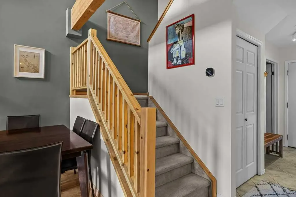 512 Bow Valley Trail Canmore AB T1W 1B6