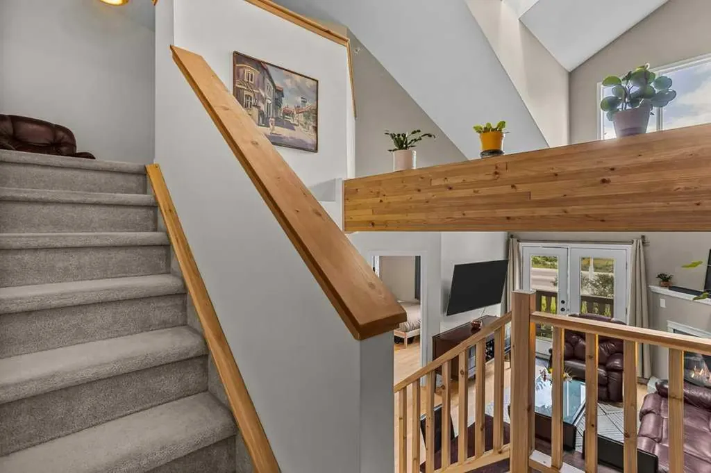 512 Bow Valley Trail Canmore AB T1W 1B6