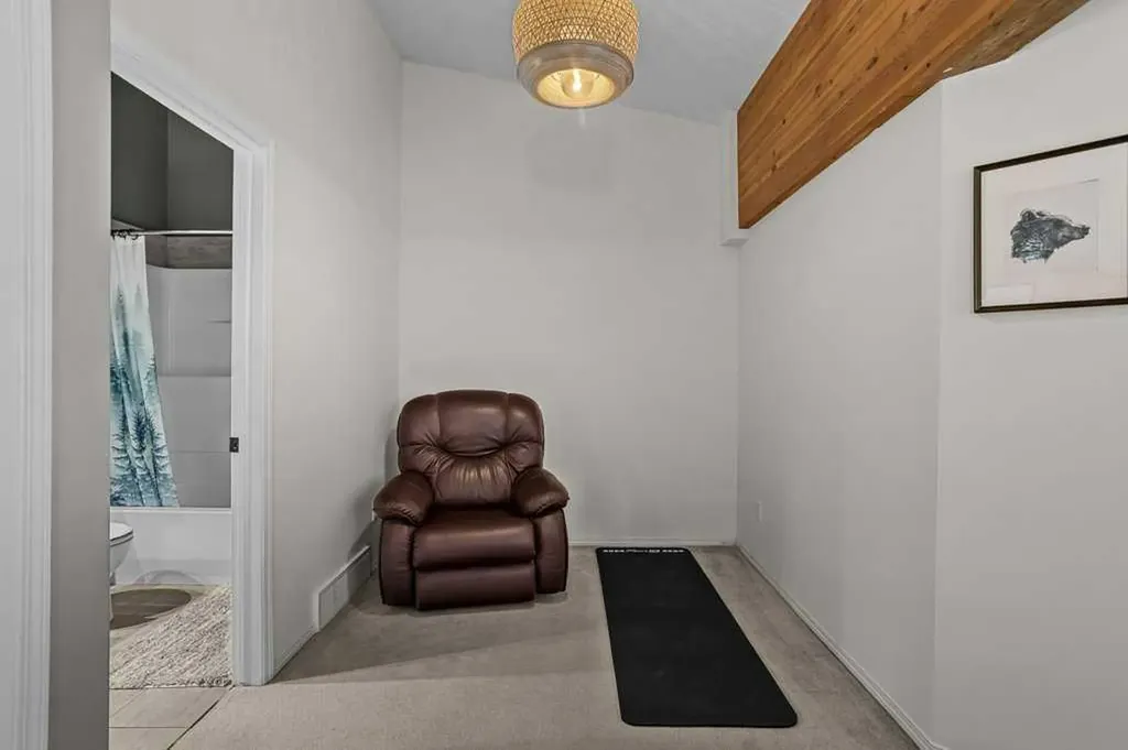 512 Bow Valley Trail Canmore AB T1W 1B6