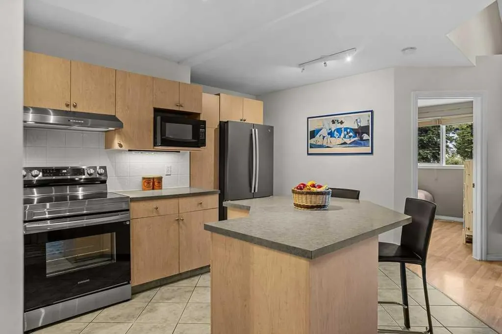 512 Bow Valley Trail Canmore AB T1W 1B6