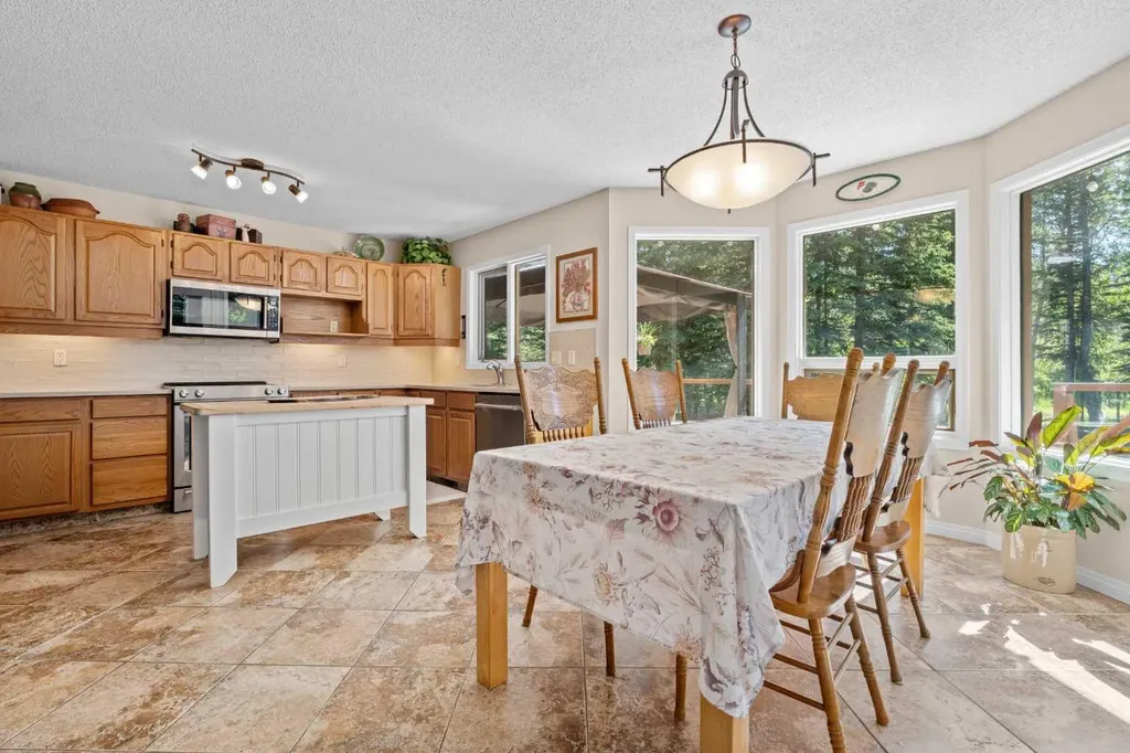 87 Manyhorses Drive Rural Rocky View County AB T3Z 1A1