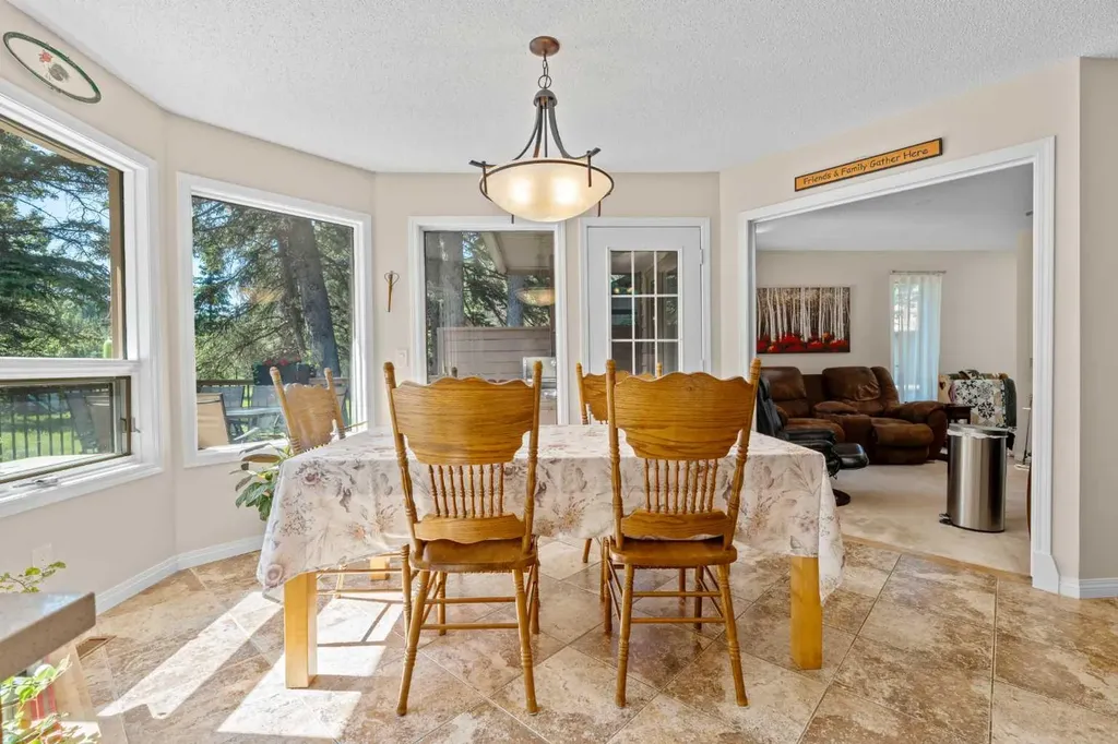 87 Manyhorses Drive Rural Rocky View County AB T3Z 1A1