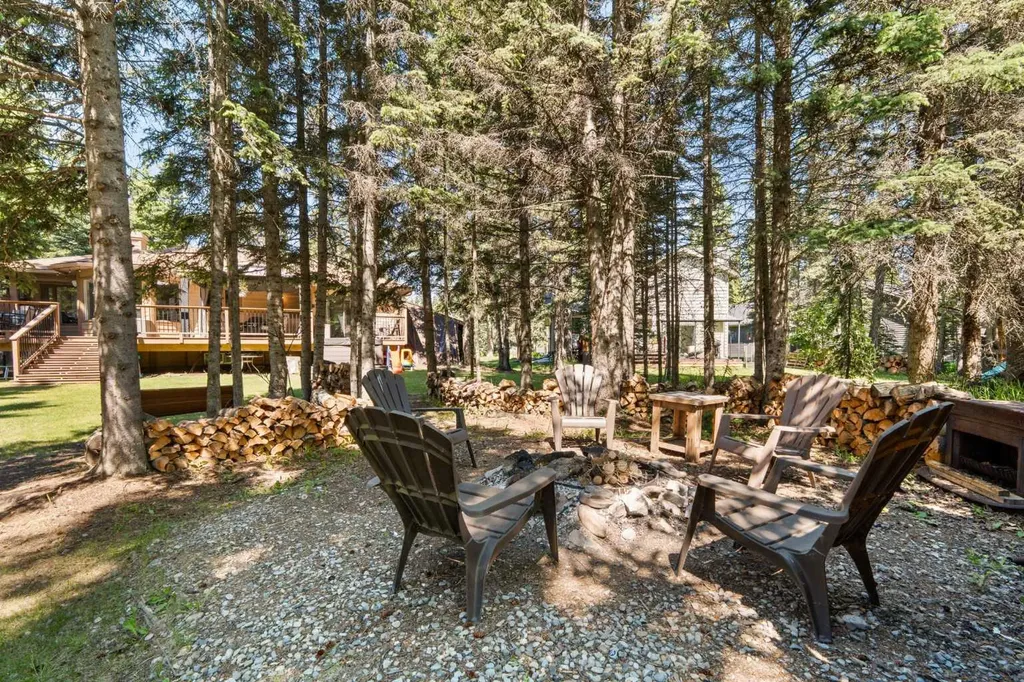 87 Manyhorses Drive Rural Rocky View County AB T3Z 1A1