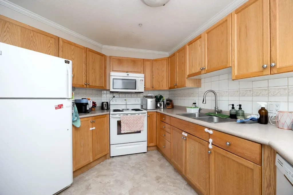 253 Gregoire Drive Fort Mcmurray AB T9H 4G7