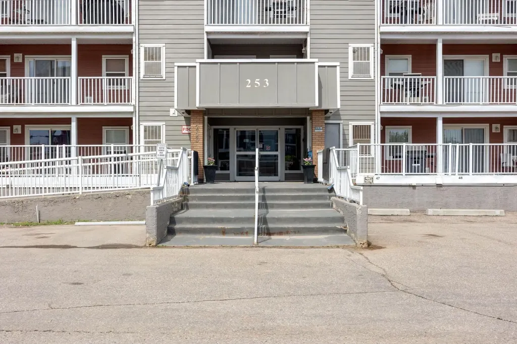 253 Gregoire Drive Fort Mcmurray AB T9H 4G7