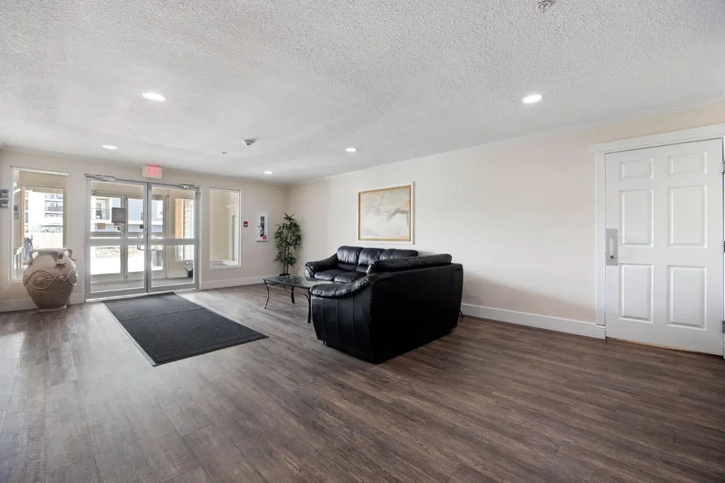 253 Gregoire Drive Fort Mcmurray AB T9H 4G7