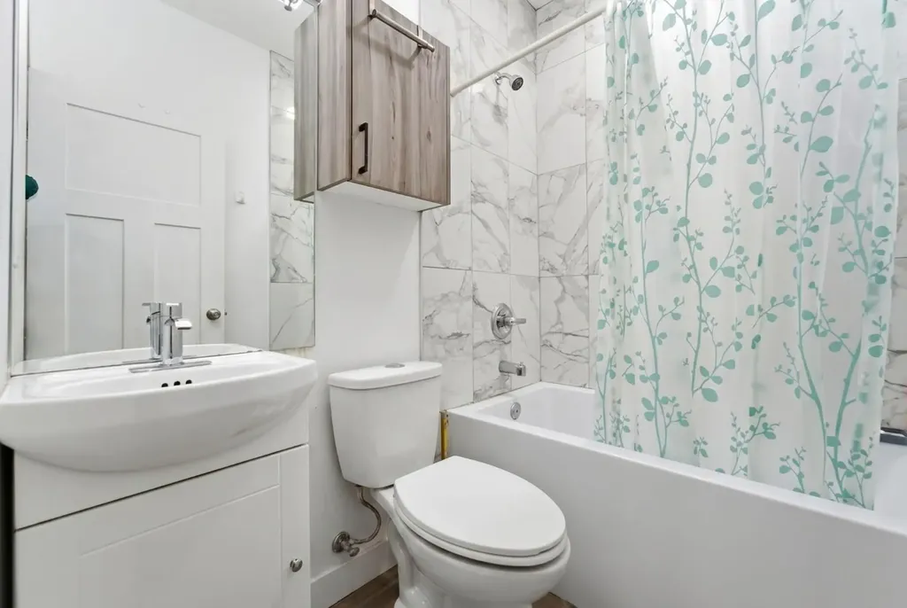 9060 52 Street NE Calgary AB T3J 0V7