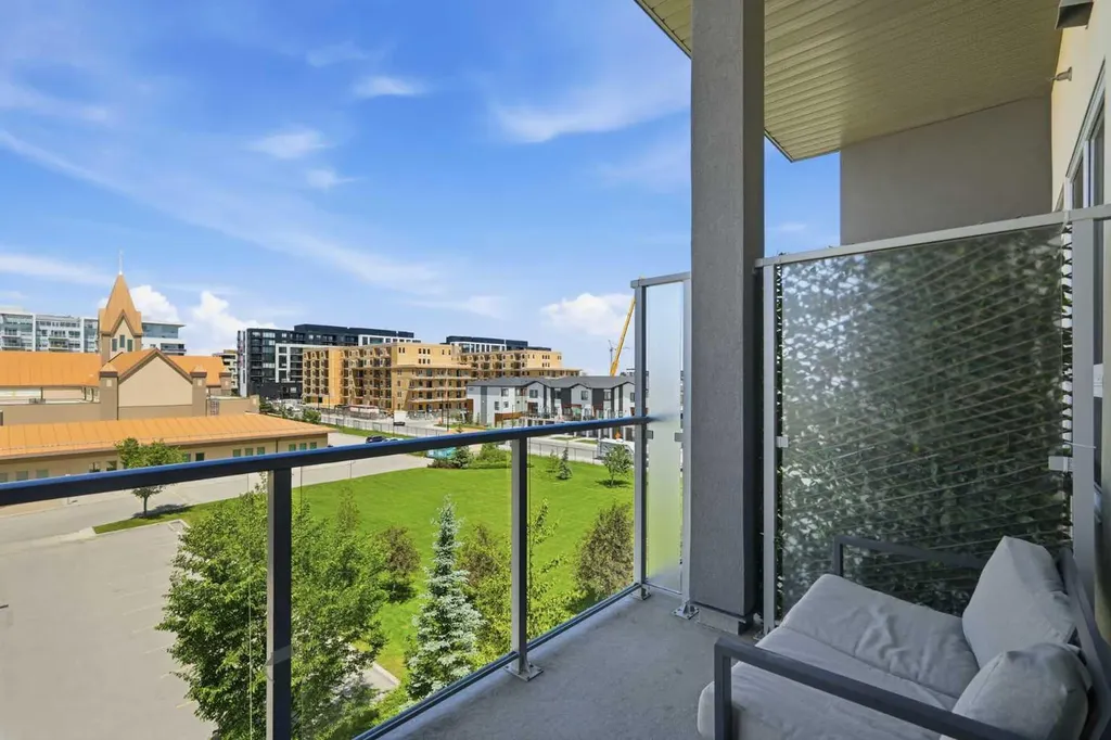 8530 8a Avenue SW Calgary AB T3H 6A7