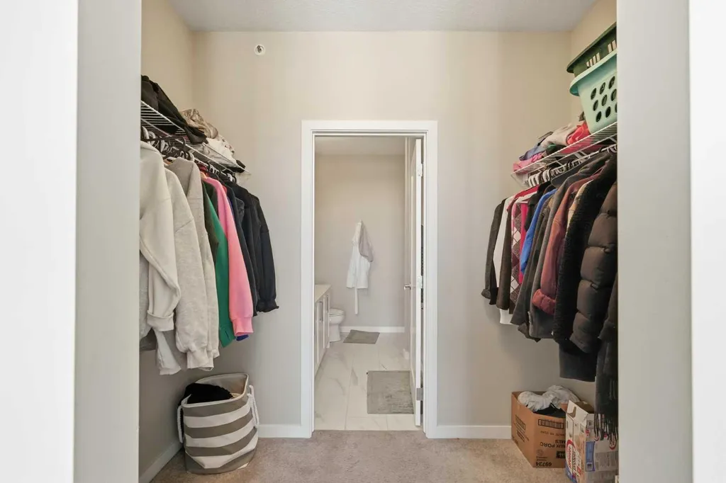 8530 8a Avenue SW Calgary AB T3H 6A7