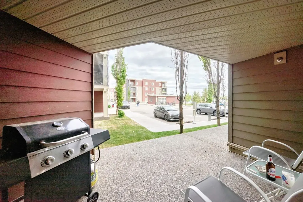 5 Saddlestone Way NE Calgary AB T3J 0S2