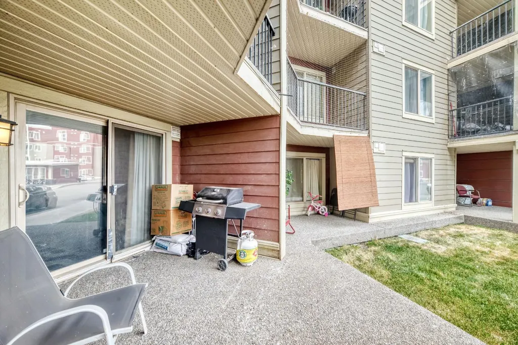 5 Saddlestone Way NE Calgary AB T3J 0S2