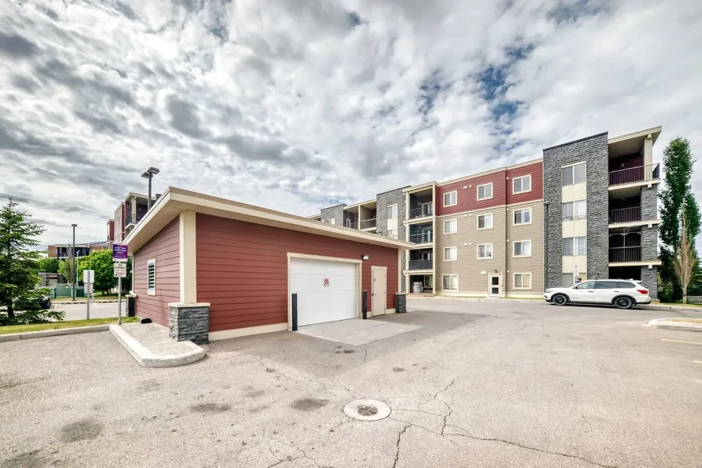 5 Saddlestone Way NE Calgary AB T3J 0S2