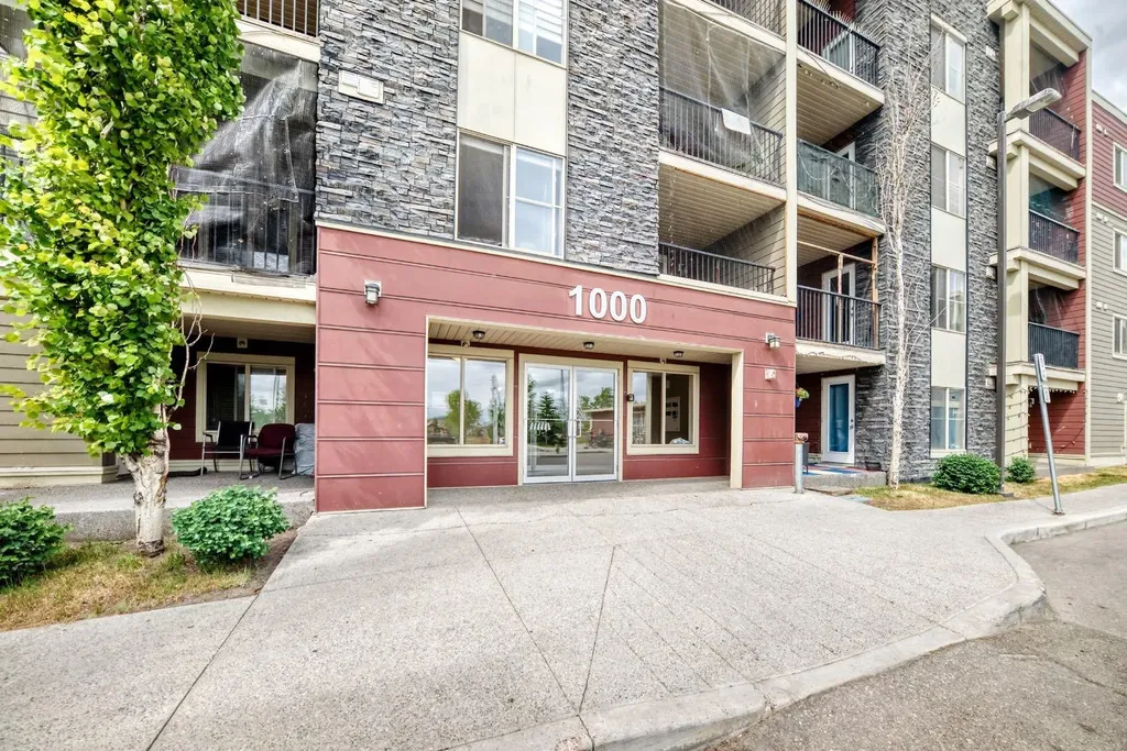 5 Saddlestone Way NE Calgary AB T3J 0S2