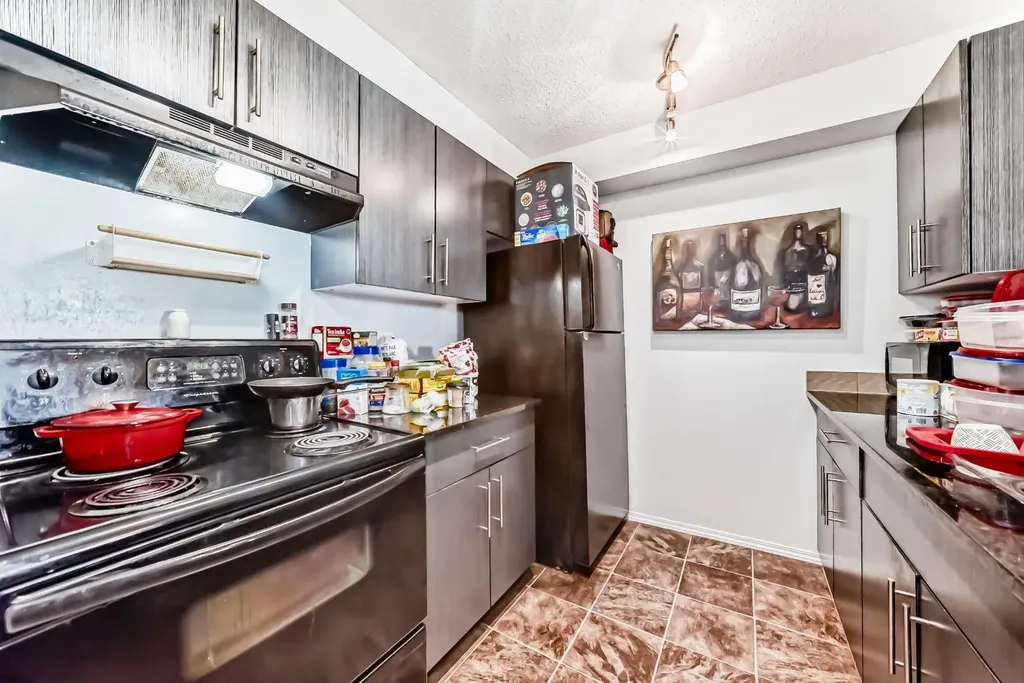 5 Saddlestone Way NE Calgary AB T3J 0S2