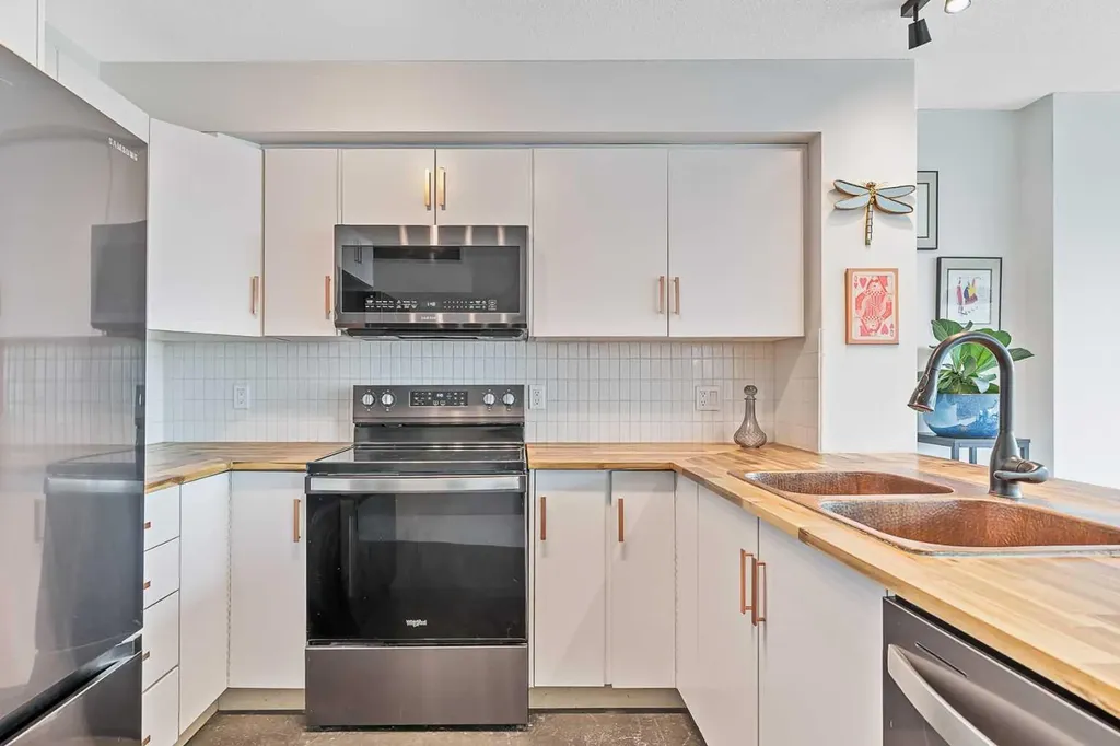 188 15 Avenue SW Calgary AB T2R1S4