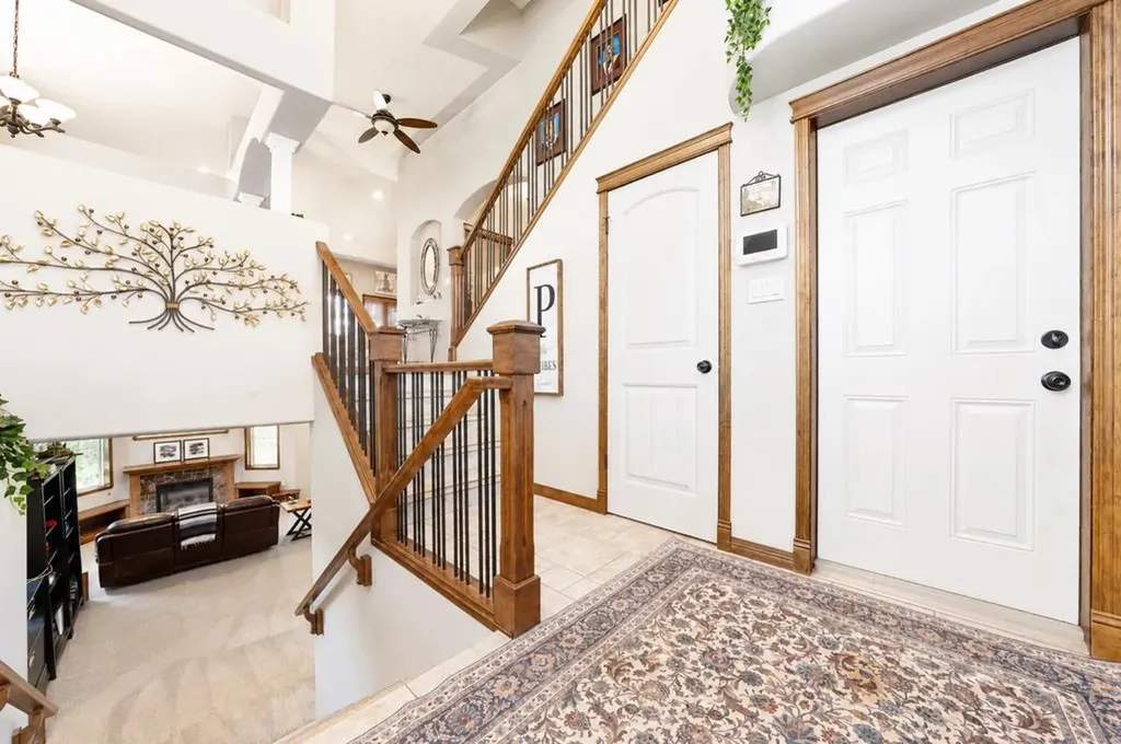 210 Vista Close SE Medicine Hat AB T1B 0C4