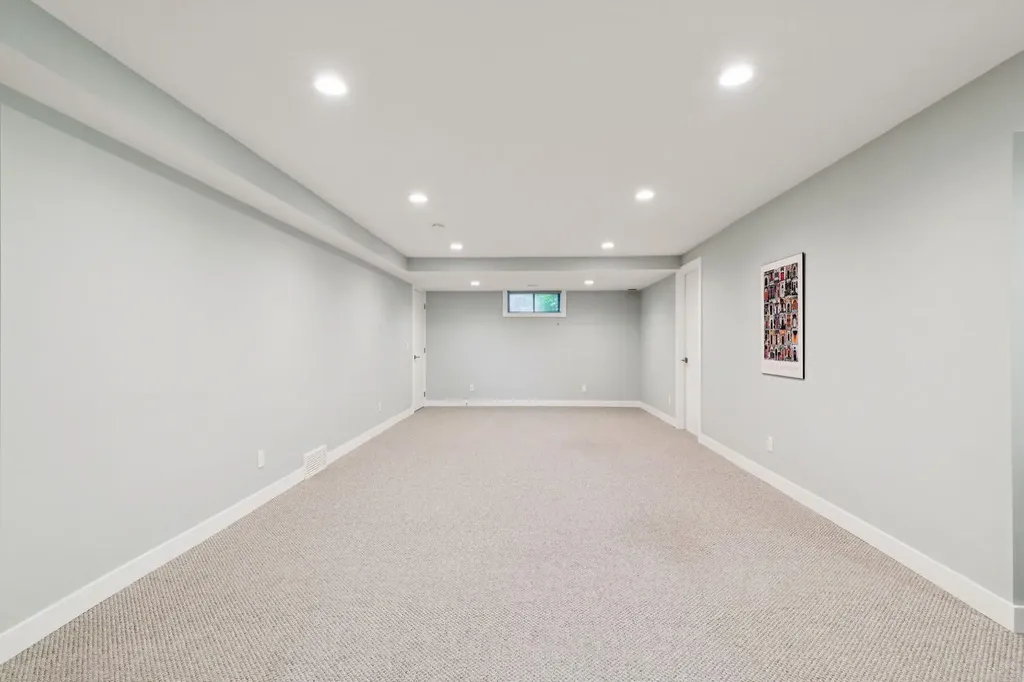 5689 Brenner Crescent NW Calgary AB T2L 1Z3