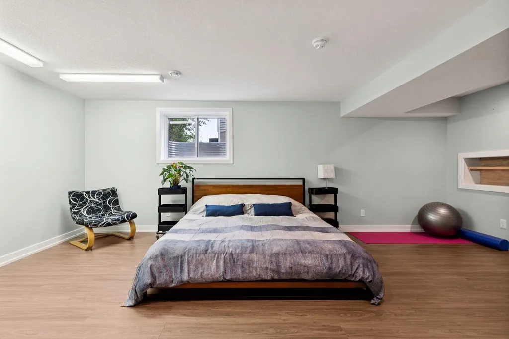 5689 Brenner Crescent NW Calgary AB T2L 1Z3