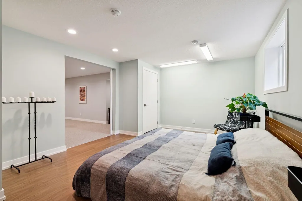 5689 Brenner Crescent NW Calgary AB T2L 1Z3