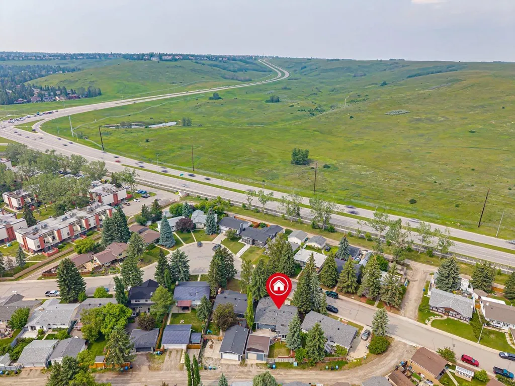 5689 Brenner Crescent NW Calgary AB T2L 1Z3
