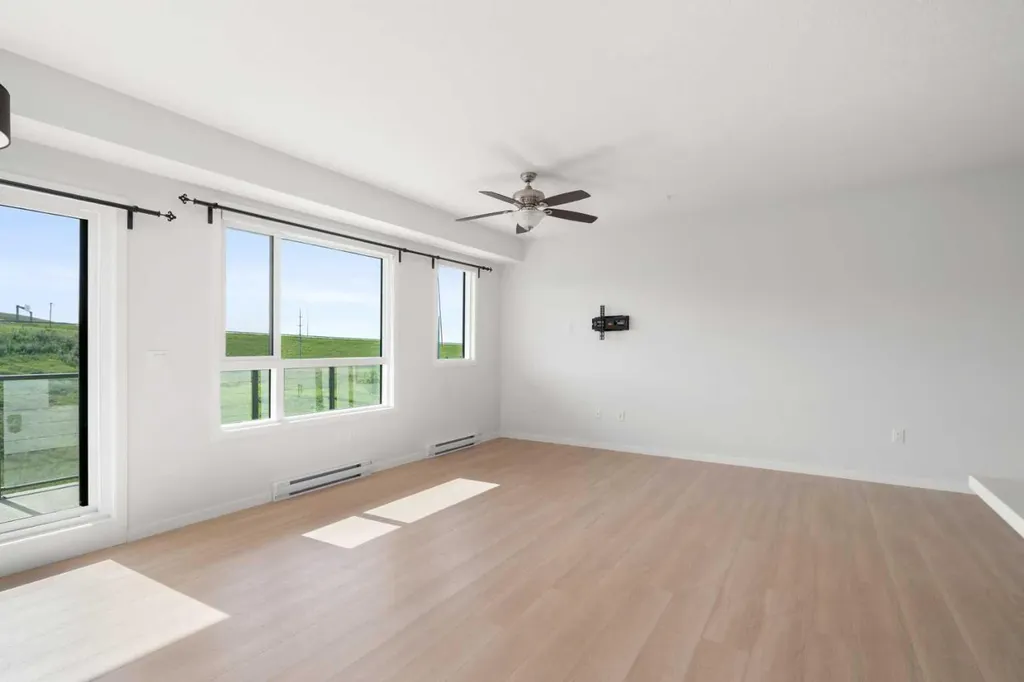 42 Cranbrook Gardens SE Calgary AB T3M 3P9