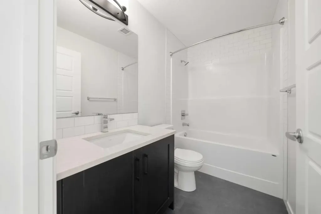 42 Cranbrook Gardens SE Calgary AB T3M 3P9