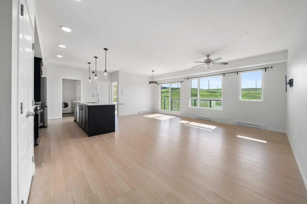 42 Cranbrook Gardens SE Calgary AB T3M 3P9
