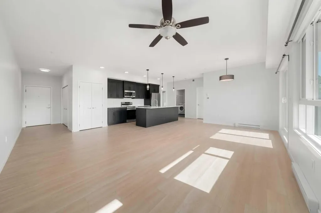 42 Cranbrook Gardens SE Calgary AB T3M 3P9