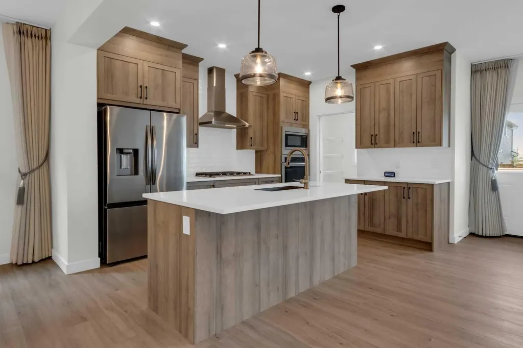 541 Baywater Manor SW Airdrie AB T4B 0A7