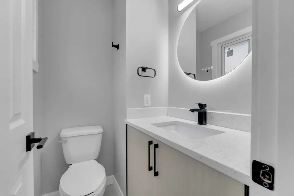 3211 60 Street NE Calgary AB T1Y 3L3
