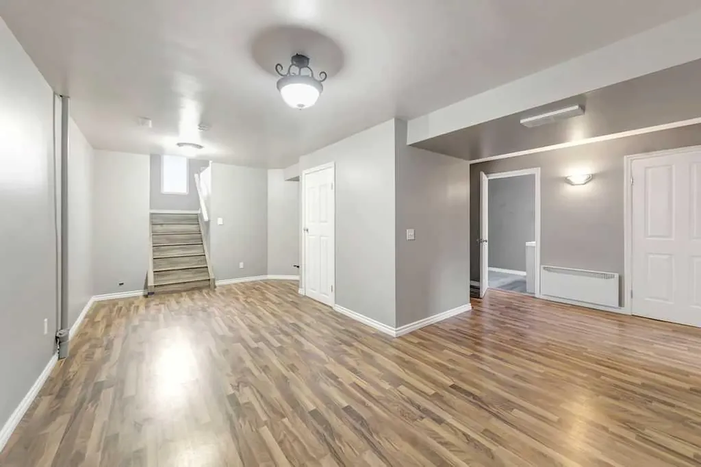 6814 39 Street Lloydminster AB T9V 2Z3
