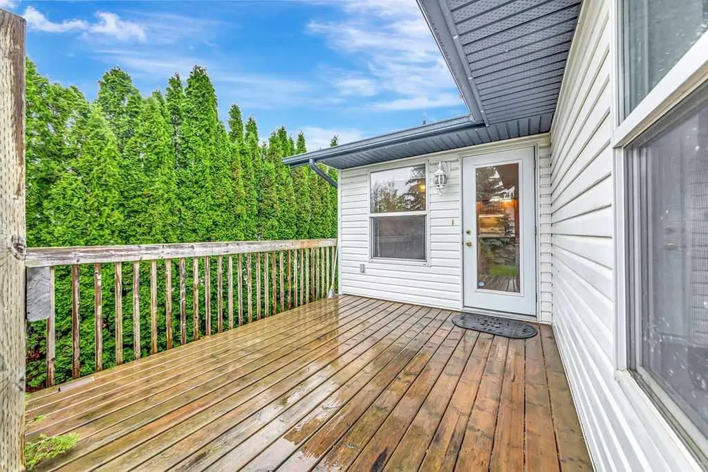 6814 39 Street Lloydminster AB T9V 2Z3