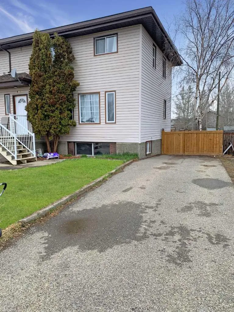 9835 100a Avenue Sexsmith AB T0H3C0