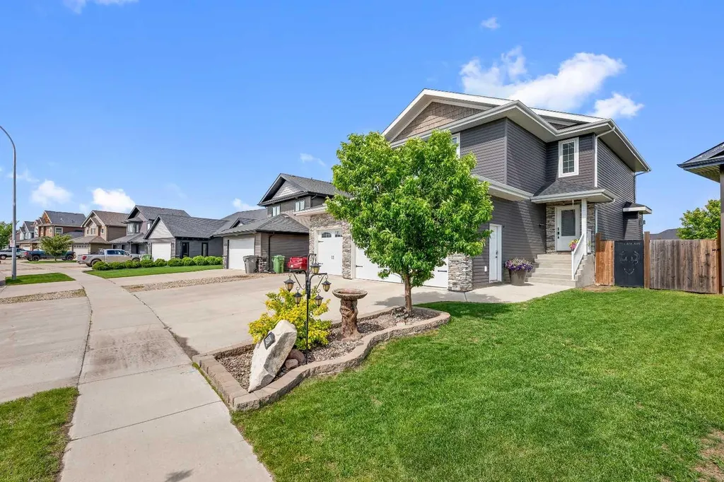 1315 47a Avenue Lloydminster SK S9V 2G6