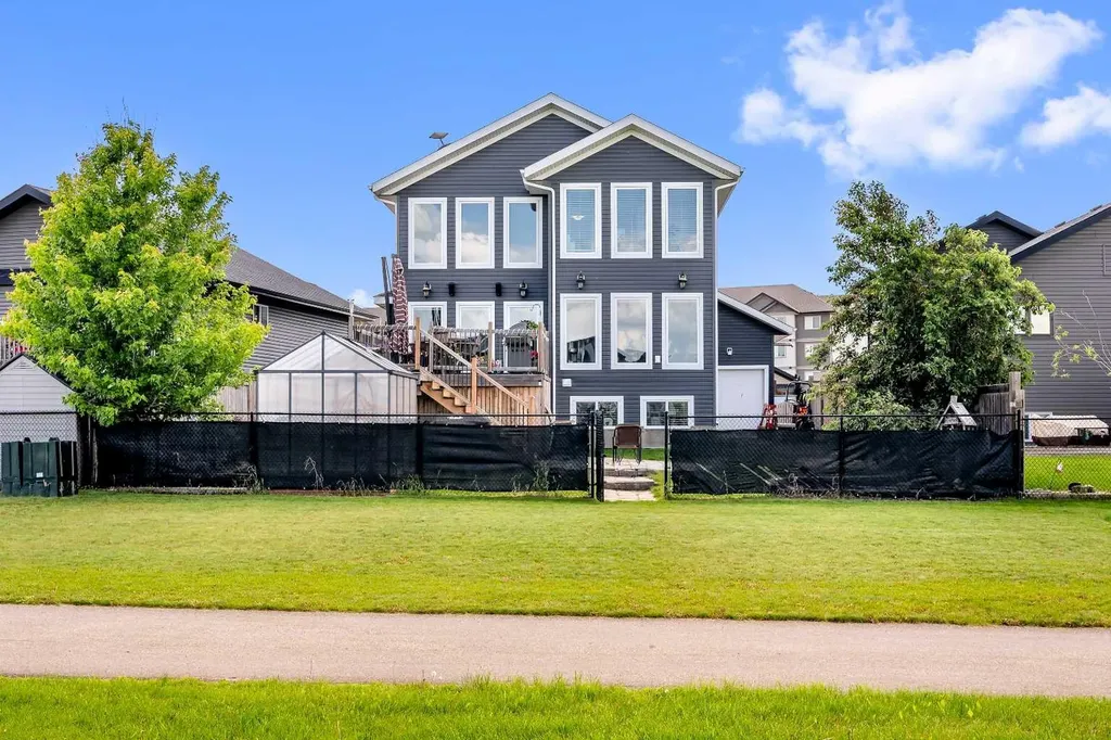 1315 47a Avenue Lloydminster SK S9V 2G6
