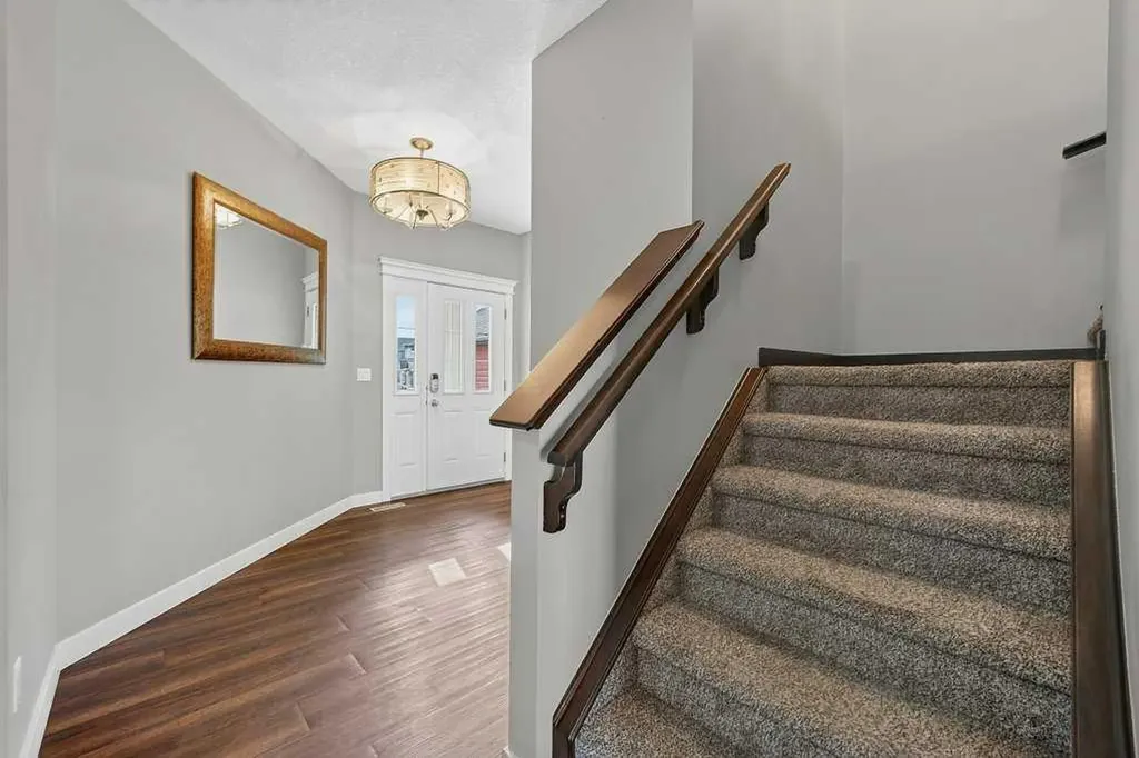 47 Evanscrest Way NW Calgary AB T3P 0P2