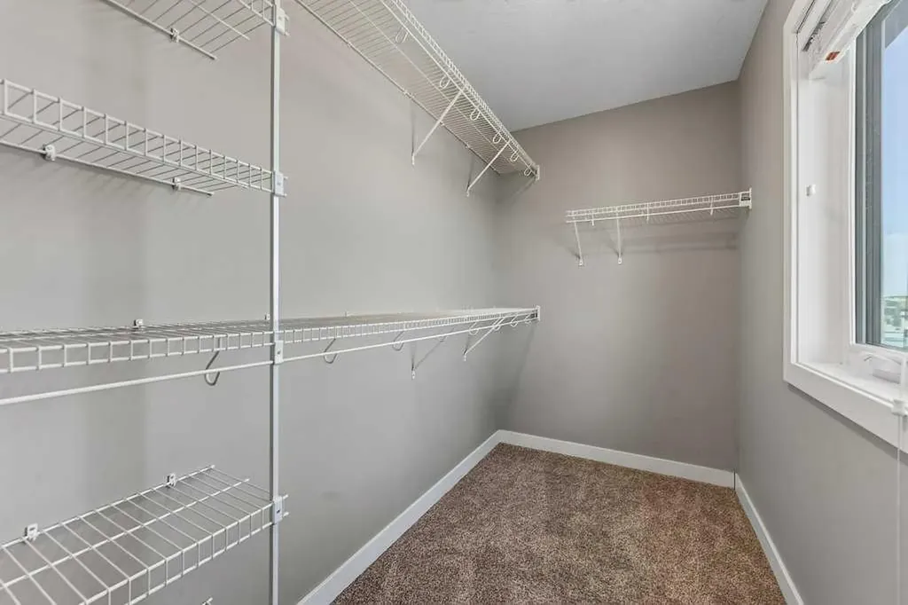 47 Evanscrest Way NW Calgary AB T3P 0P2