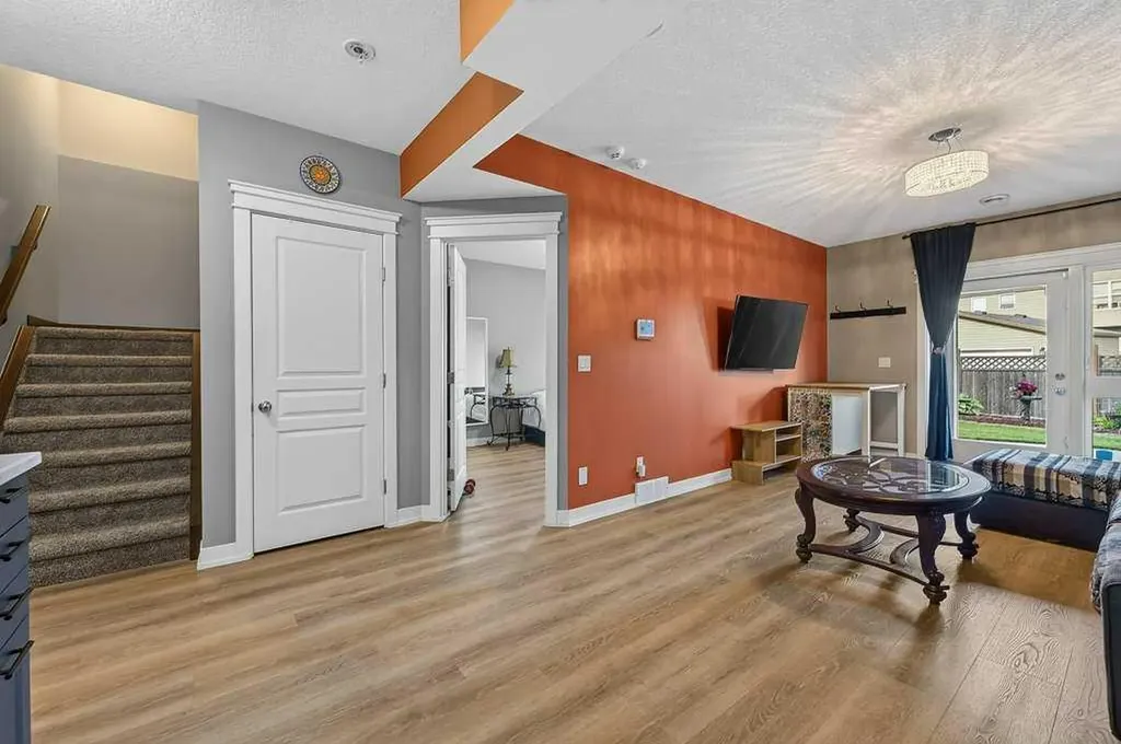 47 Evanscrest Way NW Calgary AB T3P 0P2