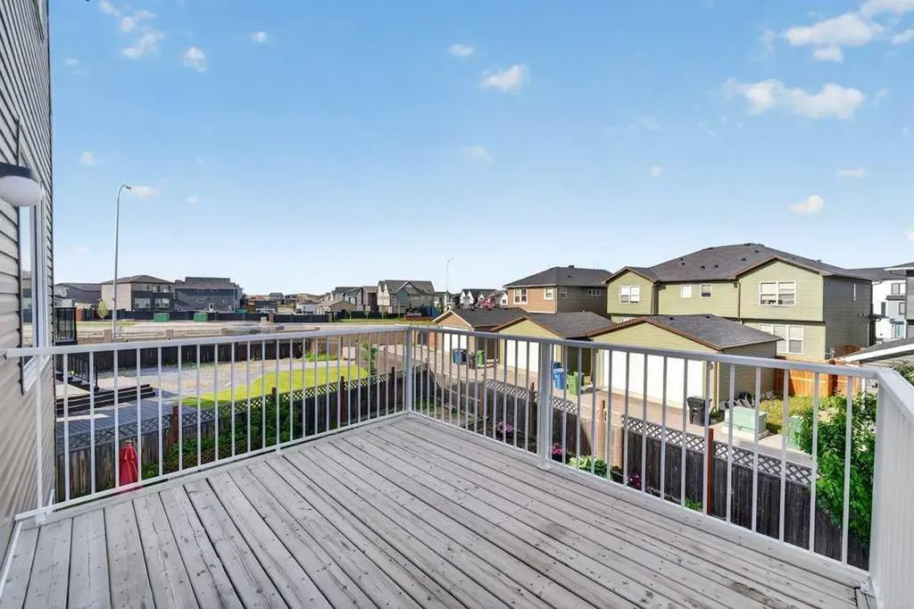 47 Evanscrest Way NW Calgary AB T3P 0P2