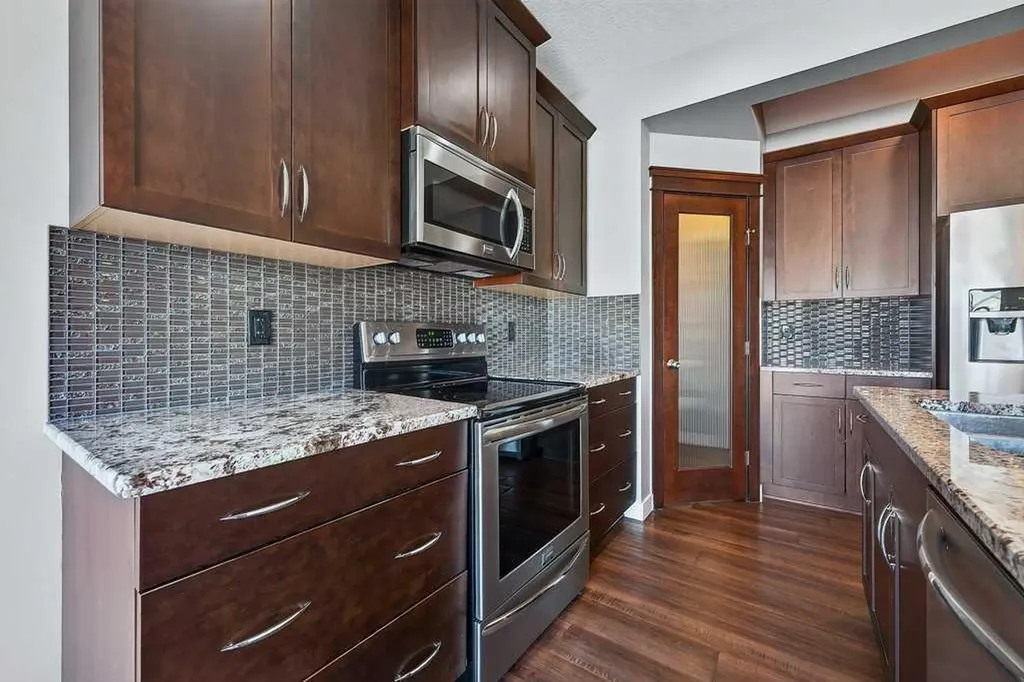 47 Evanscrest Way NW Calgary AB T3P 0P2