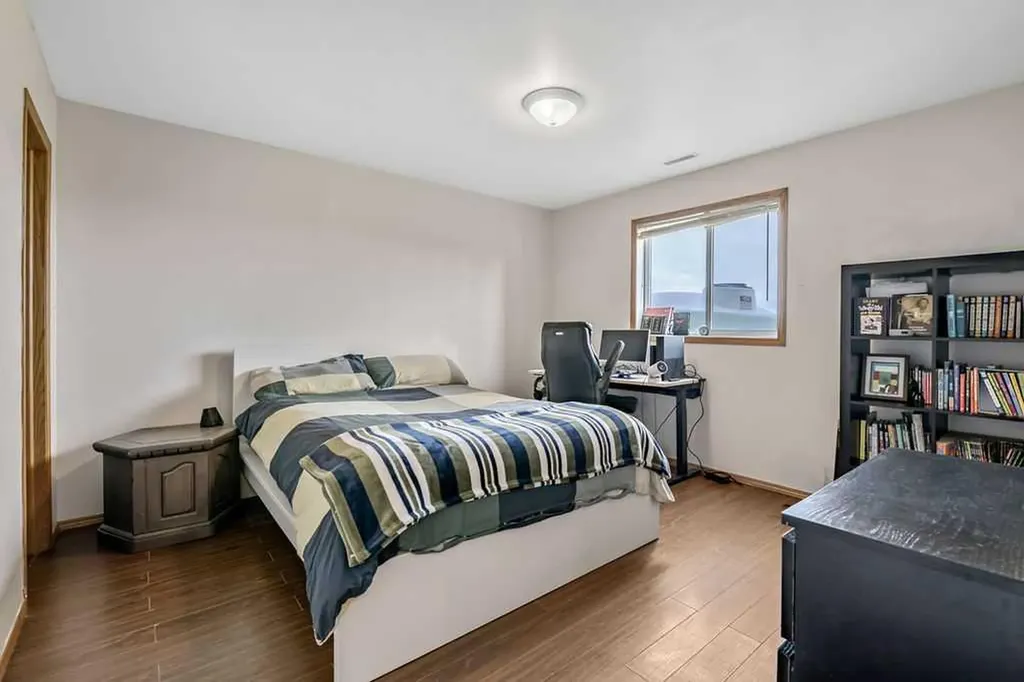 56152 658 Avenue E Rural Foothills County AB T0L 0P0