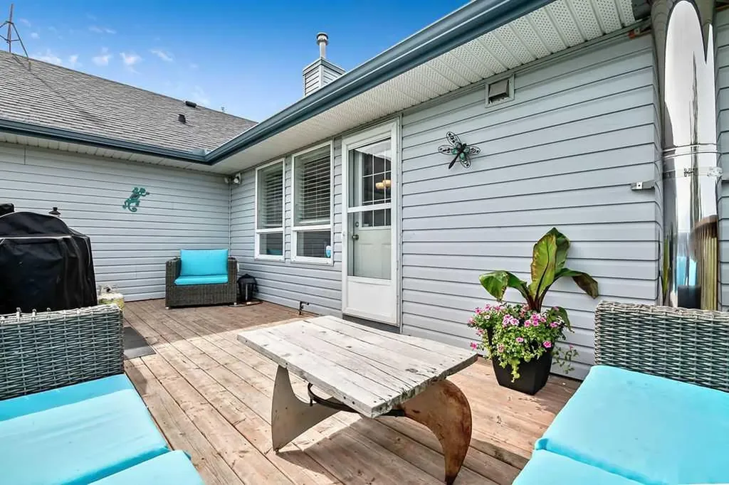 56152 658 Avenue E Rural Foothills County AB T0L 0P0