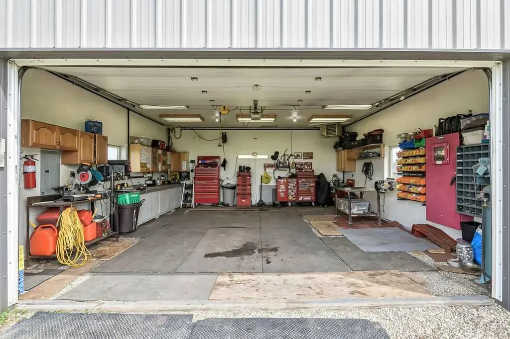 56152 658 Avenue E Rural Foothills County AB T0L 0P0