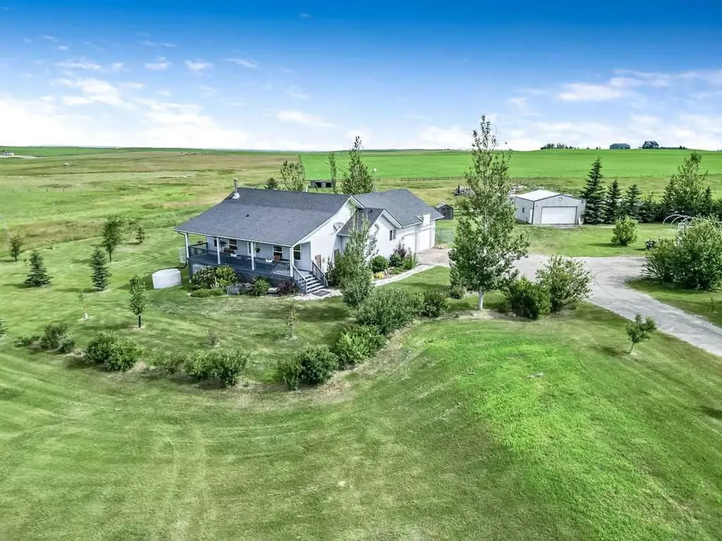 56152 658 Avenue E Rural Foothills County AB T0L 0P0